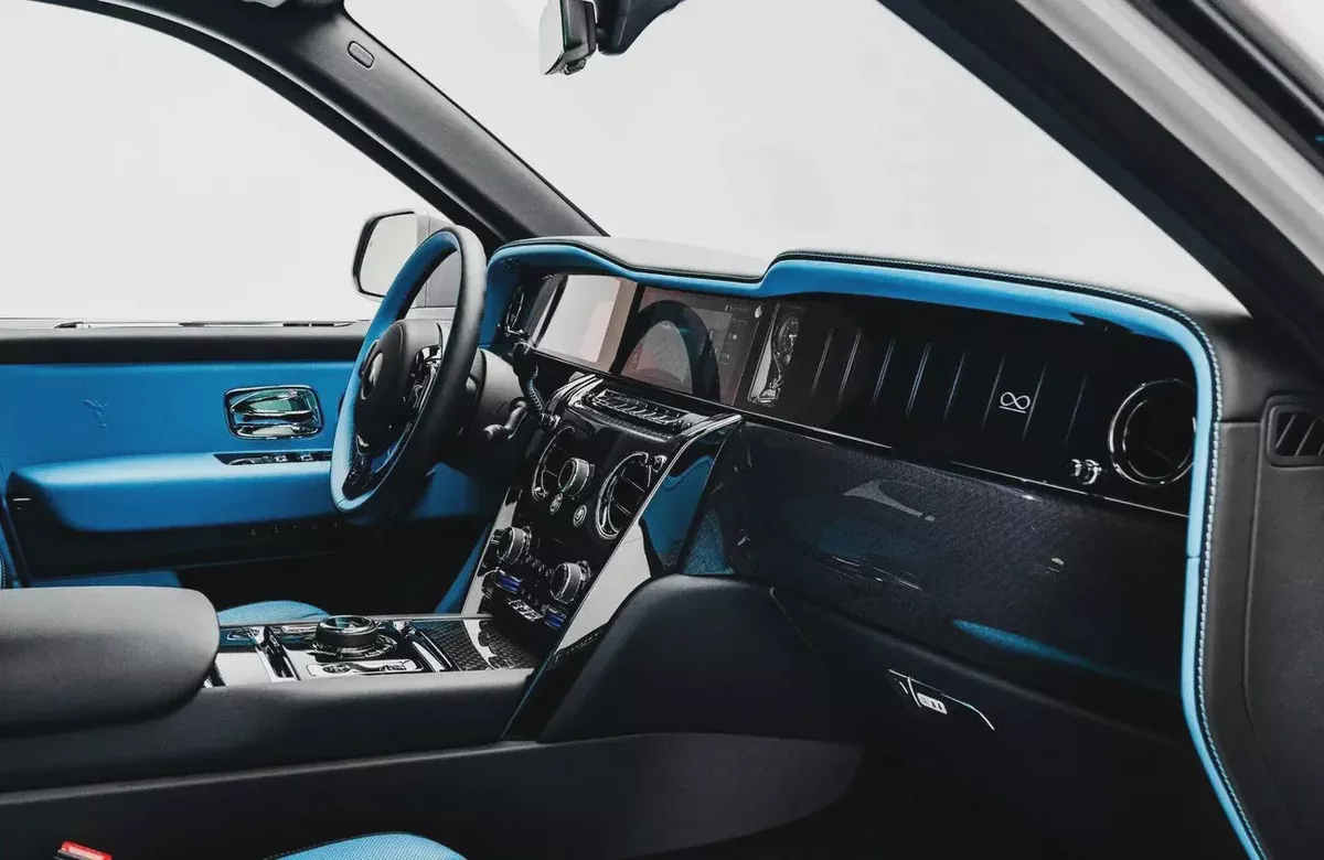 Rolls-Royce Cullinan-4-4