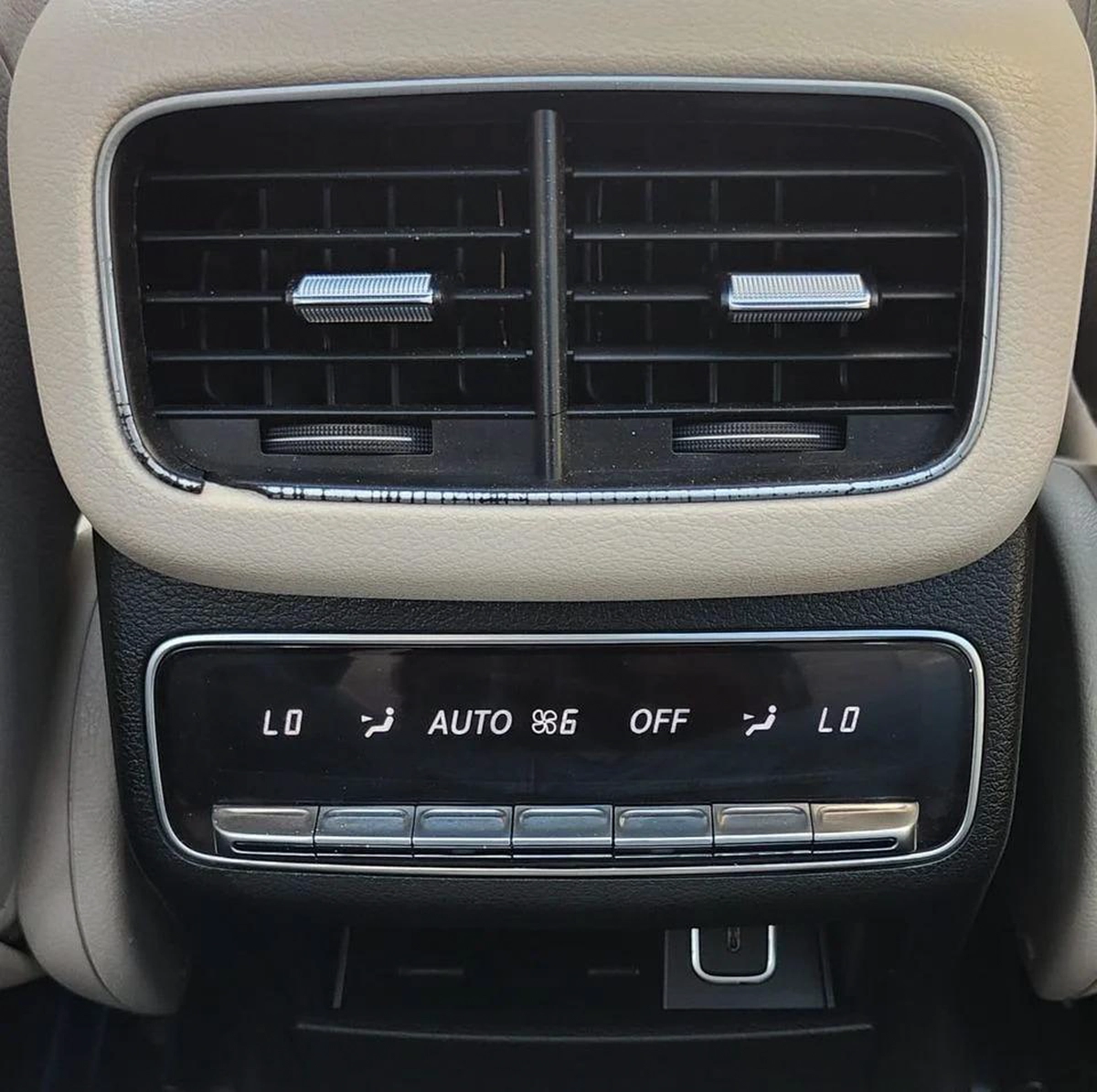 Mercedes Benz GLE 450 AMG SUV 4Matic Original paint 2021 GCC - AED 180,000-13-13