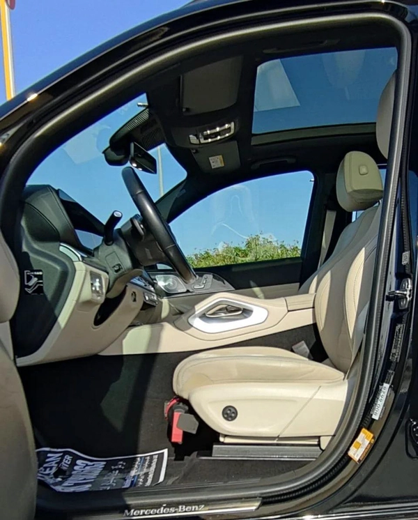 Mercedes Benz GLE 450 AMG SUV 4Matic Original paint 2021 GCC - AED 180,000