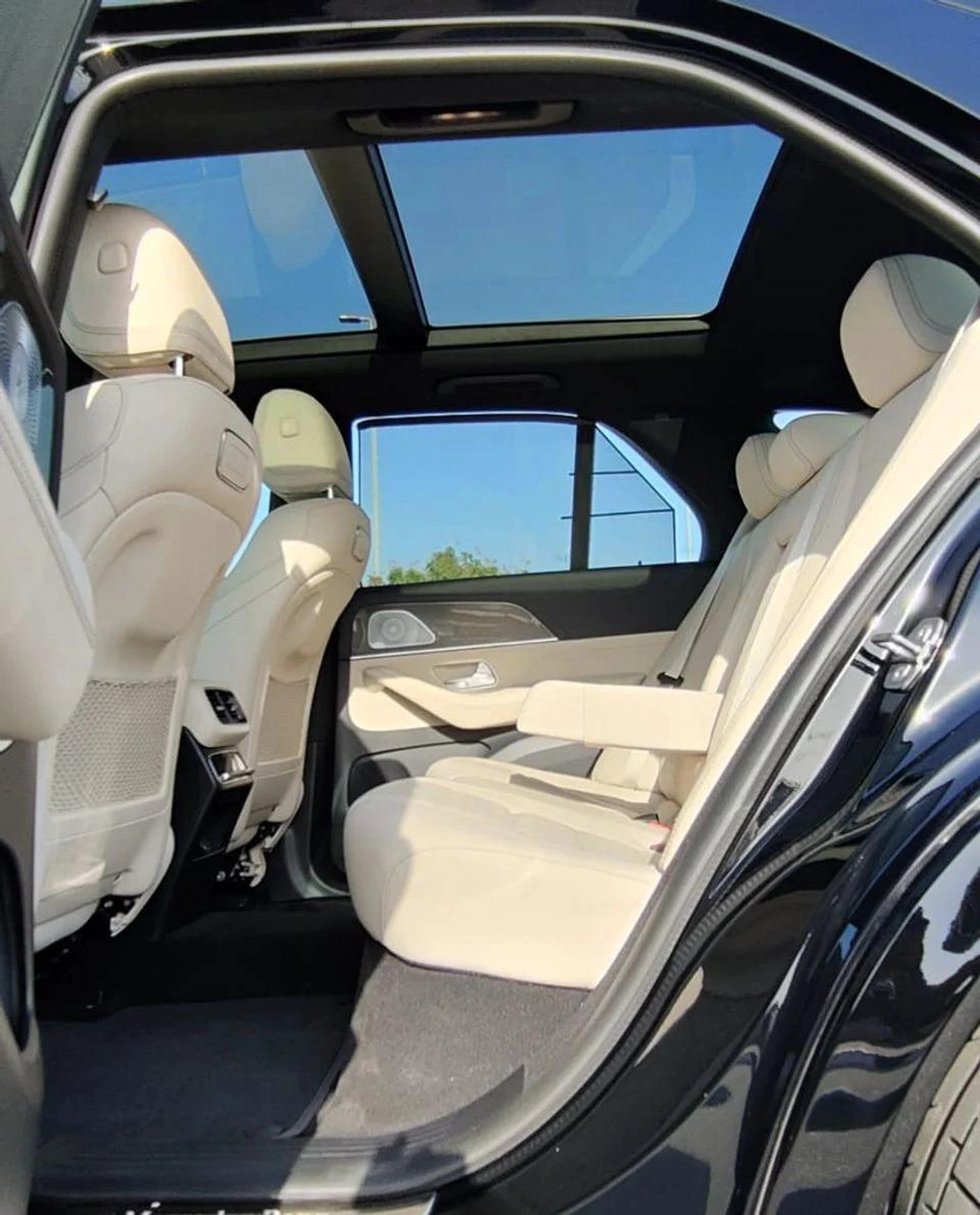 Mercedes Benz GLE 450 AMG SUV 4Matic Original paint 2021 GCC - AED 180,000-11-11