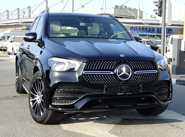 Mercedes Benz GLE 450 AMG SUV 4Matic Original paint 2021 GCC - AED 180,000