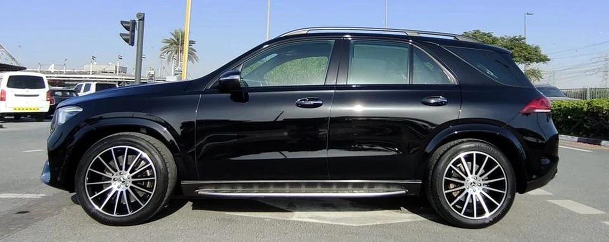 Mercedes Benz GLE 450 AMG SUV 4Matic Original paint 2021 GCC - AED 180,000-7-7