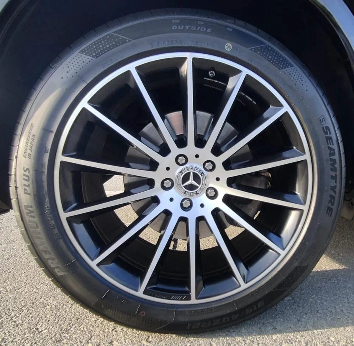 Mercedes Benz GLE 450 AMG SUV 4Matic Original paint 2021 GCC - AED 180,000-5-5