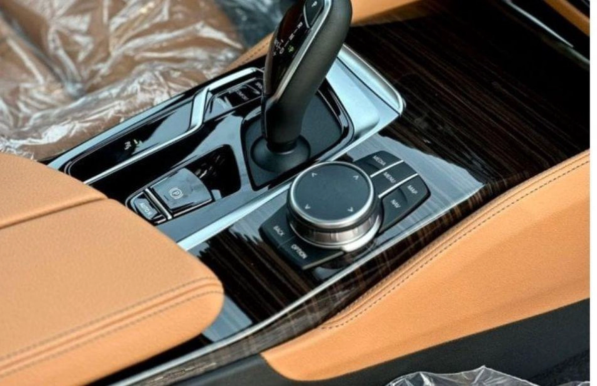 New 2024 BMW B5-3-3