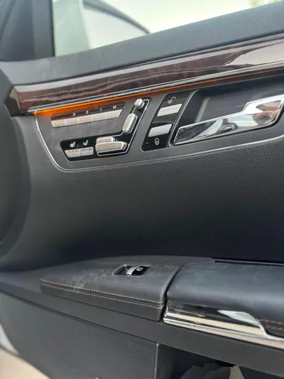 Mercedes Benz S550 2012-3