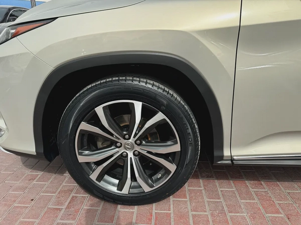 2020. Rx350. Gcc spec.
