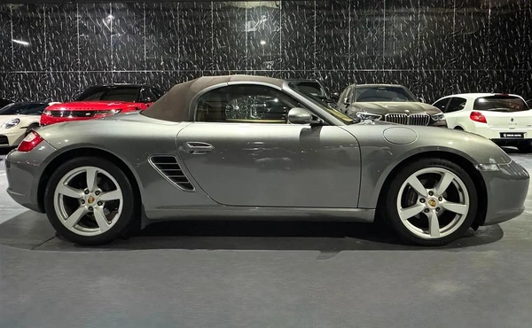 Porsche Boxster 2006 | Japanese specs | Original Paint | Well maintained