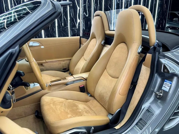 Porsche Boxster 2006 | Japanese specs | Original Paint | Well maintained