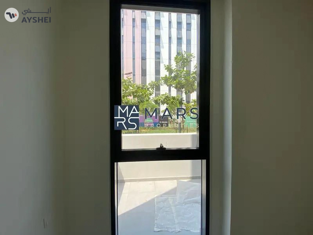 Spacious 1bedroom apartment with huge baclony in aljada community for sale