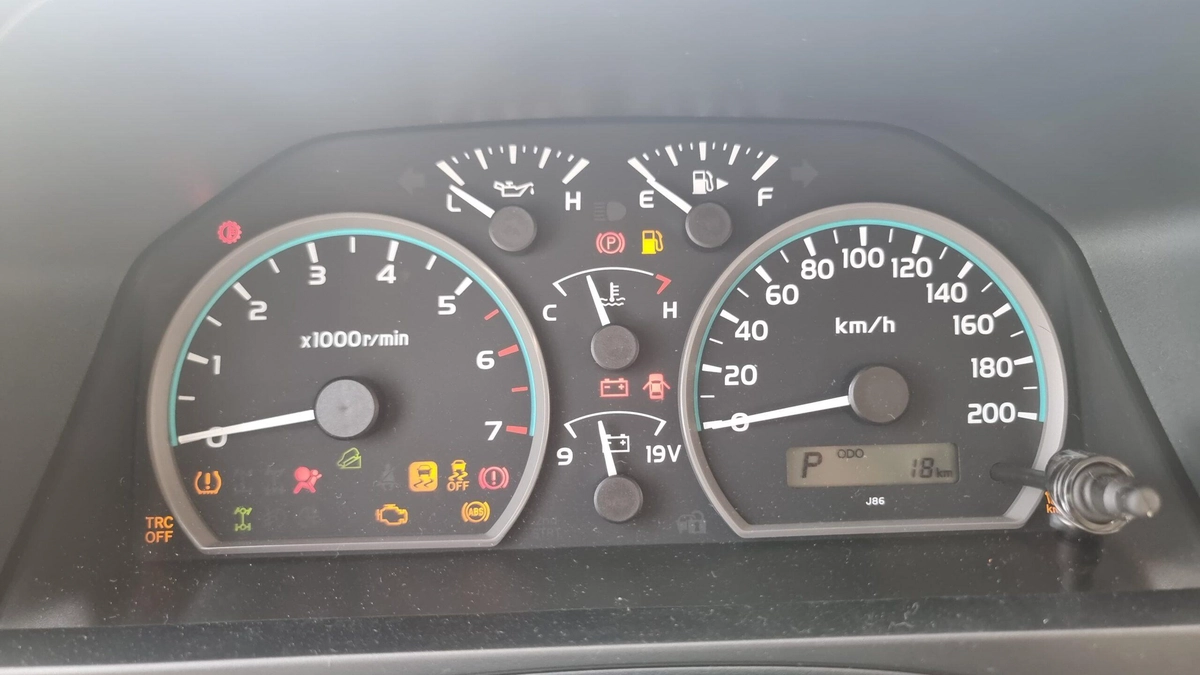 New Toyota Land Cruiser 2026 Pickup-4-4