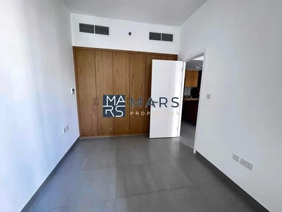 Luxurious brand new one bedroom with balcony & all facilities available-10