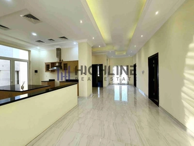 Luxury 5-Bedroom Villa service block & poo-4