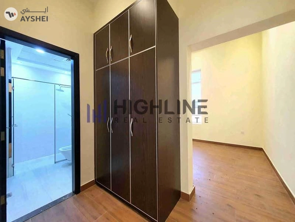 Luxury 5-Bedroom Villa service block & poo