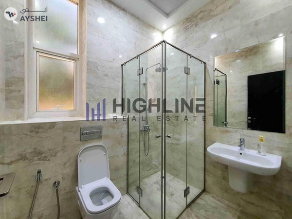 Luxury 5-Bedroom Villa service block & poo