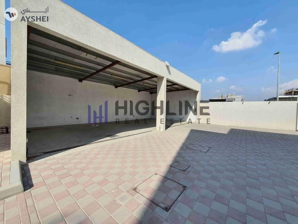 Luxury 5-Bedroom Villa service block & poo