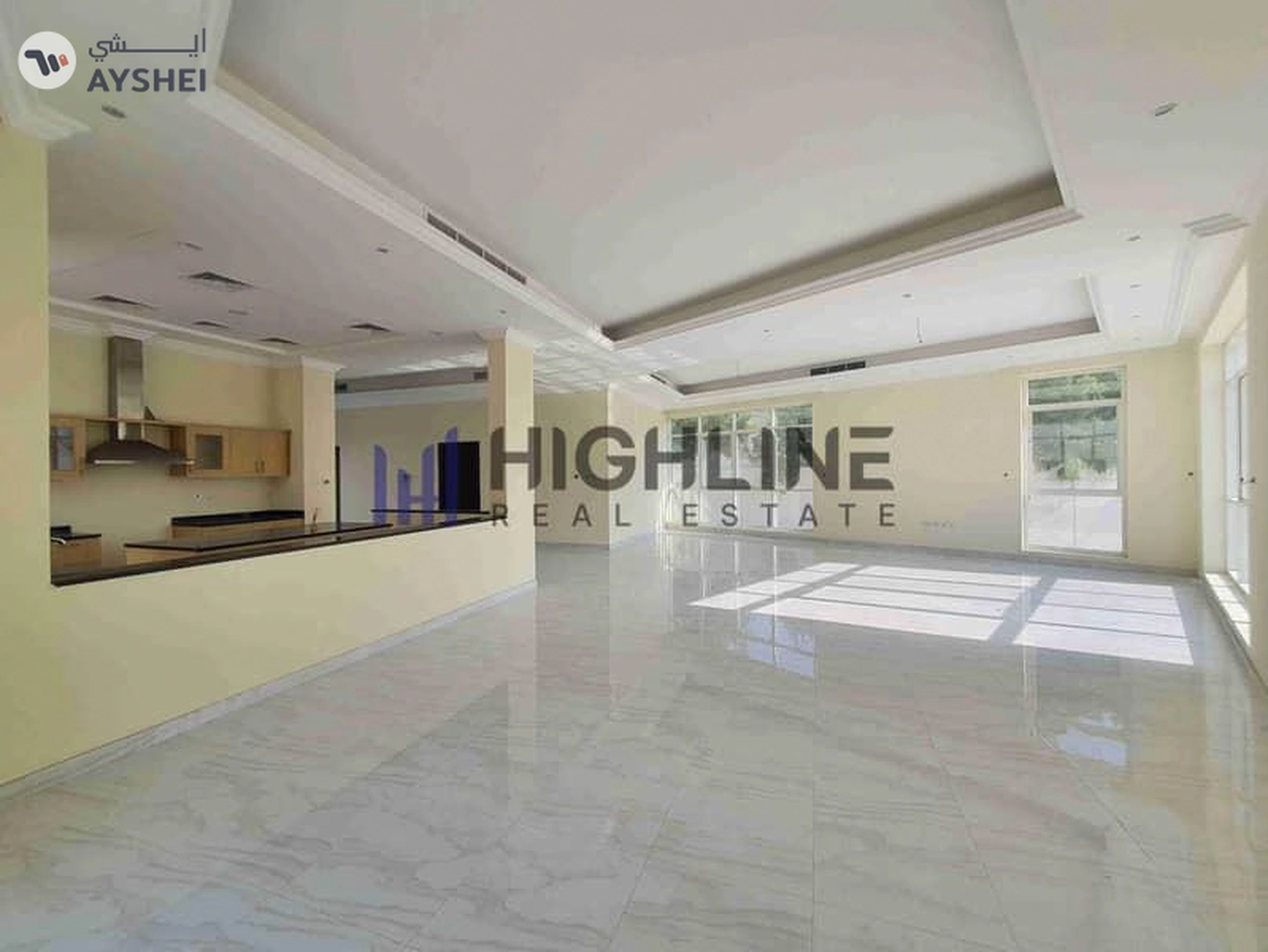 Luxury 5-Bedroom Villa service block & poo-3-3