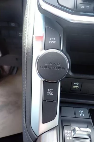 Toyota Land Cruiser GXR LAND CRUISER GXR 4.0L-14