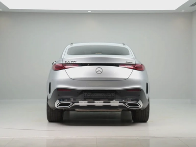Mercedes-Benz GLC 300 4MATIC 2024 - Korean Specs - Brand New Condition-5