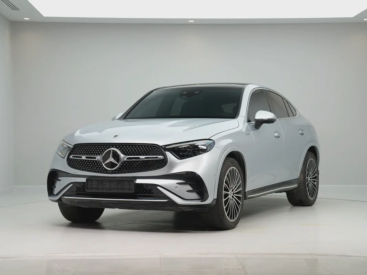 Mercedes-Benz GLC 300 4MATIC 2024 - Korean Specs - Brand New Condition
