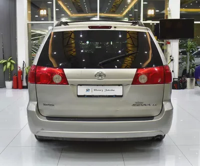 EXCELLENT DEAL for our Toyota Sienna LE ( 2008 Model ) in Silver Color American Specs-4