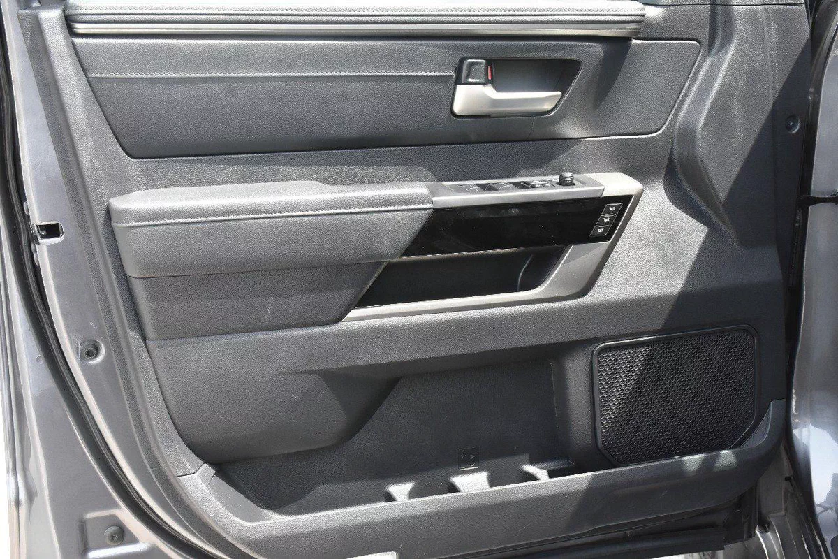 TUNDRA LIMITED HYBRID 4WD 2023 | GREY-14-14