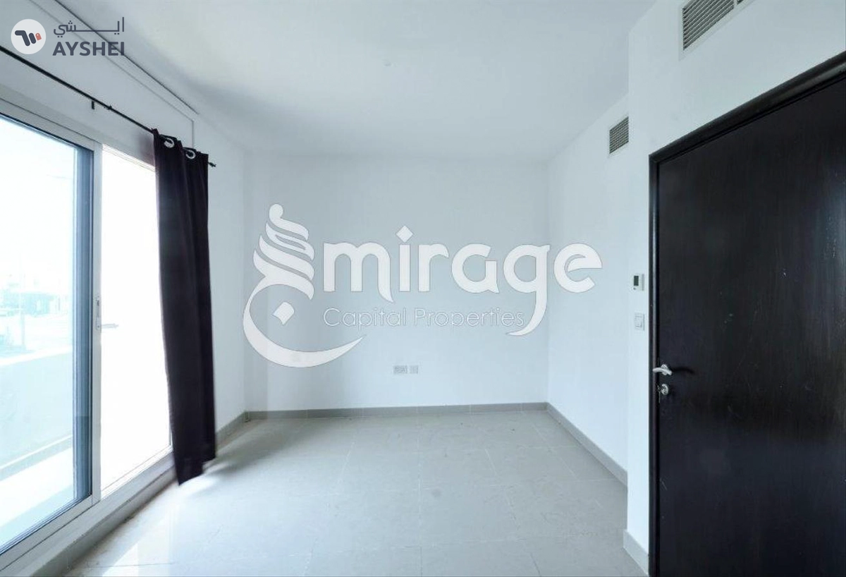 TOWNHOUSE FOR SALE IN CONTEMPORARY STYLE, AL REEF VILLAS