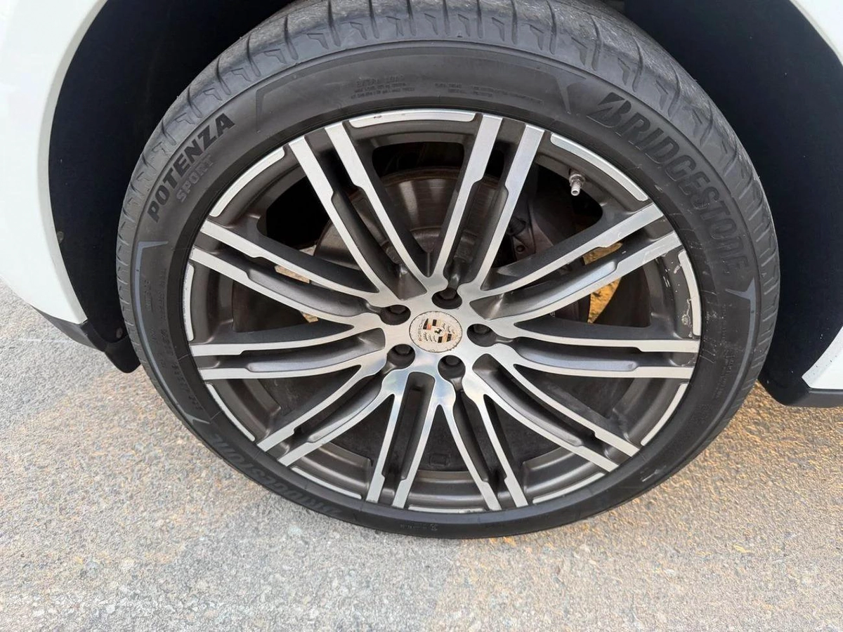Porsche Macan T 2.0L (260 HP)