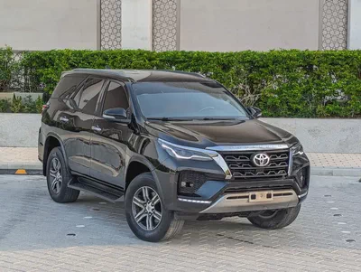 TOYOTA FORTUNER 2017 FACELIFTED 2025 GCC V4 2.7L 4X4 IN PERFECT CONDITION-0