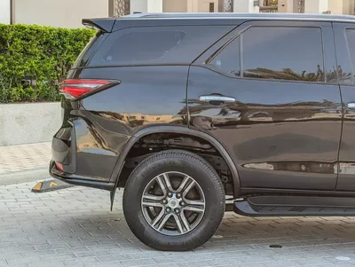 TOYOTA FORTUNER 2017 FACELIFTED 2025 GCC V4 2.7L 4X4 IN PERFECT CONDITION-10