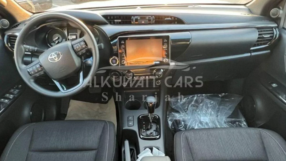 Toyota Hilux ADVENTURE Toyota Hilux Adventure 2.8L Diesel 2023-9-0