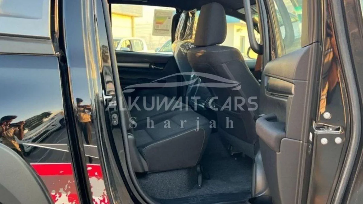 Toyota Hilux ADVENTURE Toyota Hilux Adventure 2.8L Diesel 2023-15-0