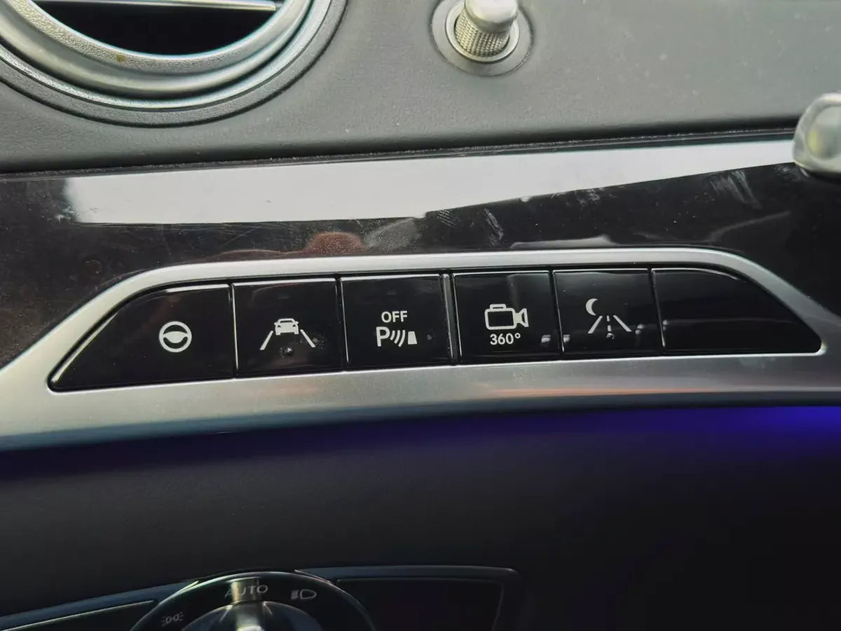 BENZ S63 | 2014 | ONLY : 77255 KM | JAPAN IMPORT | CLEAN TITLE | 100% ACCIDENT FREE-17-17