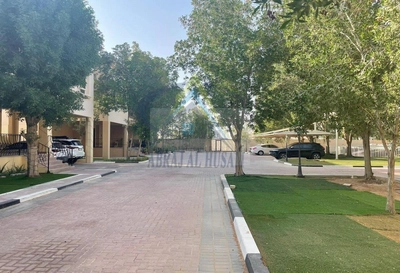 Compound for rent in Shakhbout City-9