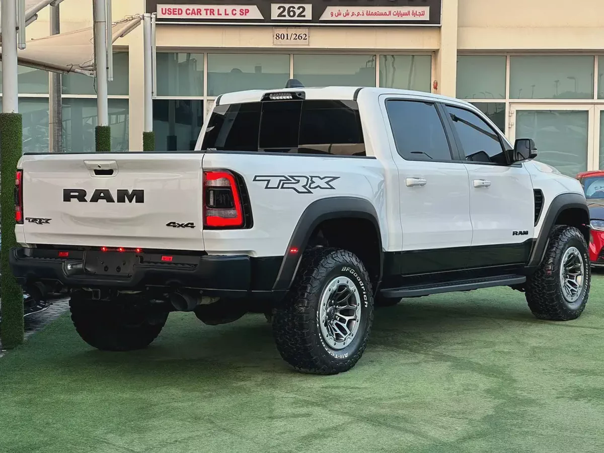 DODGE RAM TRX 6.2 L supercharged GCC 2022
Service History ( Under Warranty )
Original Paint Zero Acc-4-4