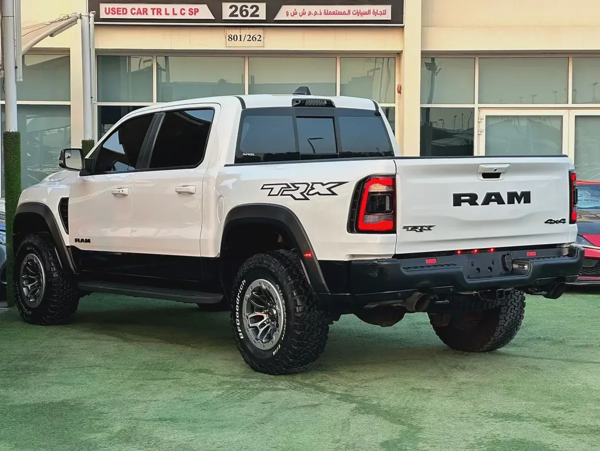 DODGE RAM TRX 6.2 L supercharged GCC 2022
Service History ( Under Warranty )
Original Paint Zero Acc-5-5