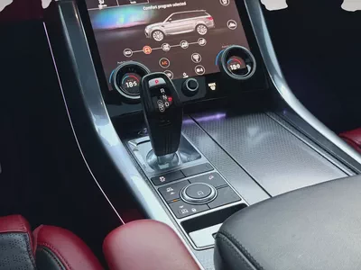 ONE OWNER | RANGE ROVER SPORT HSE | 400 HP MHEV | 2021 | GCC SPECS-14