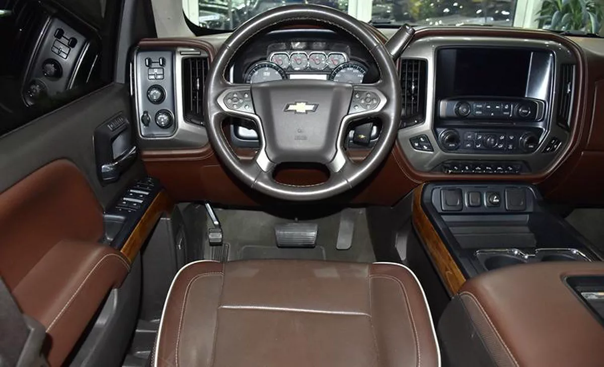 Chevrolet Silverado High Country 4x4 6.2 L ( 2017 Model ) in Black Color GCC Specs-10-10