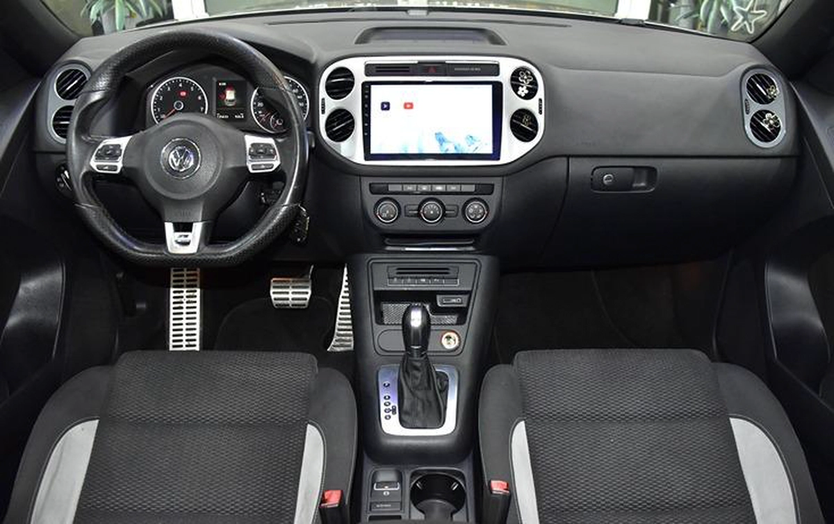 Volkswagen Tiguan R-Line ( 2016 Model ) in Beige Color GCC Specs-3-3