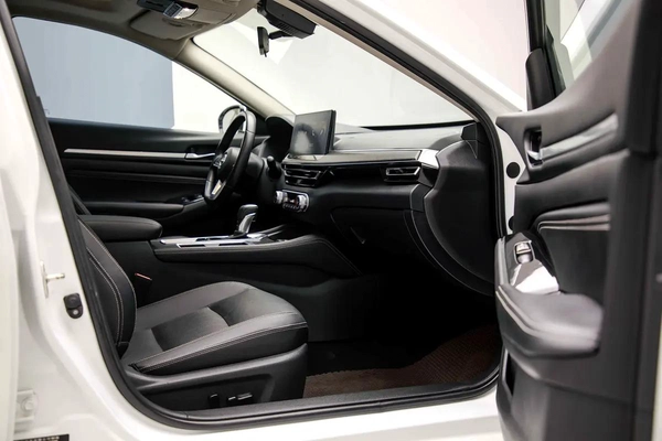 AED 912 Monthly l Nissan Altima SL 2.0L l Zero Down Payment | 3 Months Warranty