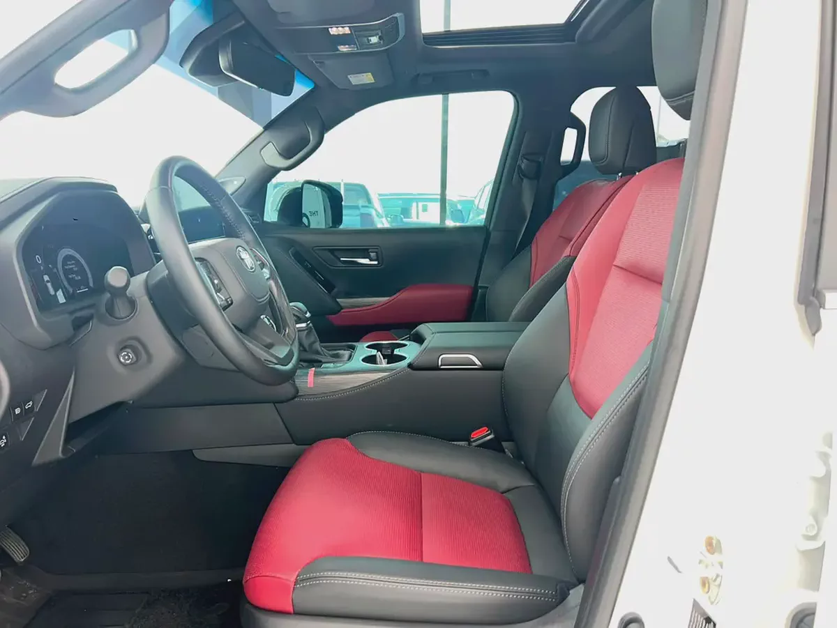 Toyota Land Cruiser VXR 2026 3.5L Twin Turbo- GCC Specs --9-9