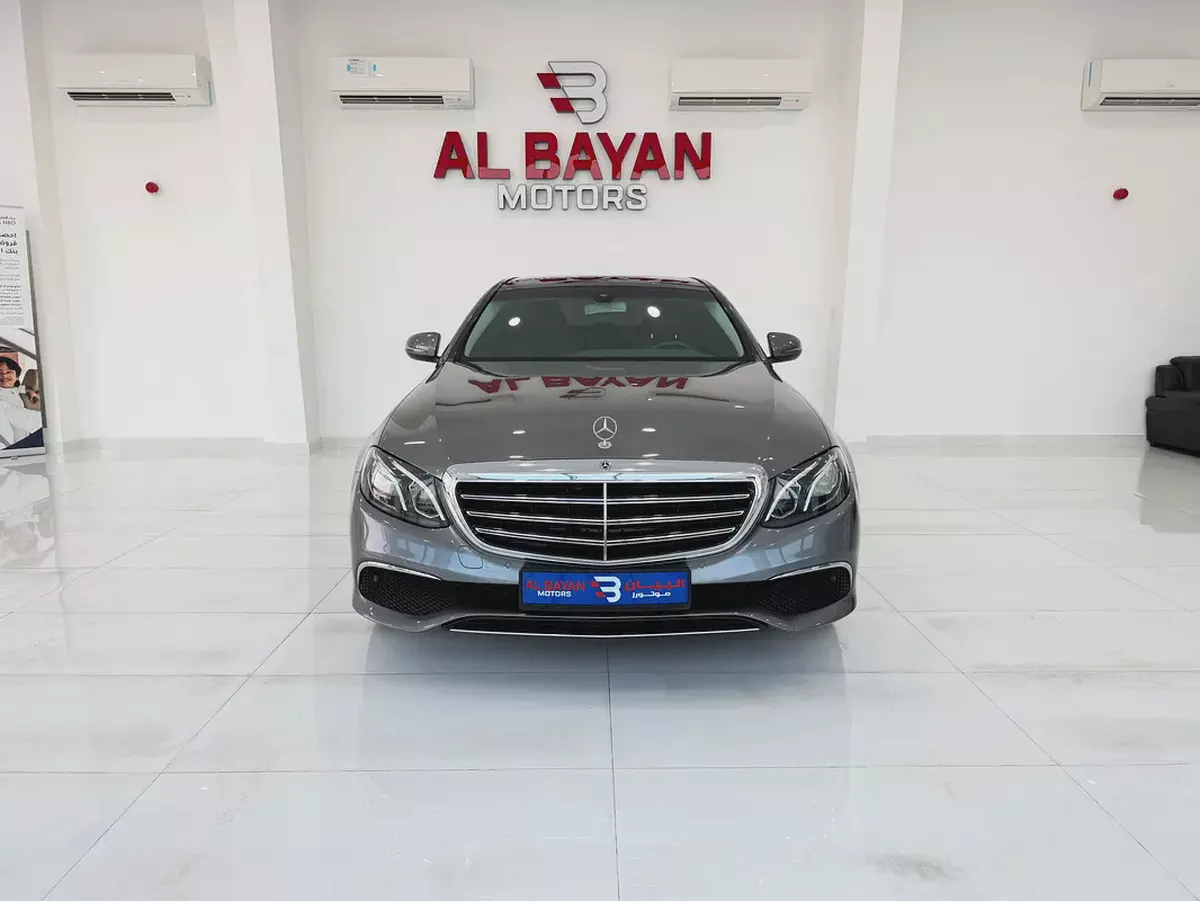 مرسيدس بنز E200 EMC رمادي /زعفراني 2020 خليجي-4-4
