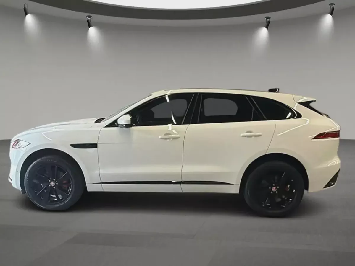FULL AGENCY SERVICE HISTORY | F-Pace R Dynamic-7-7
