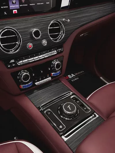 2025 Rolls Royce Spectre - GCC Specs - AGMC Warranty/Service-11