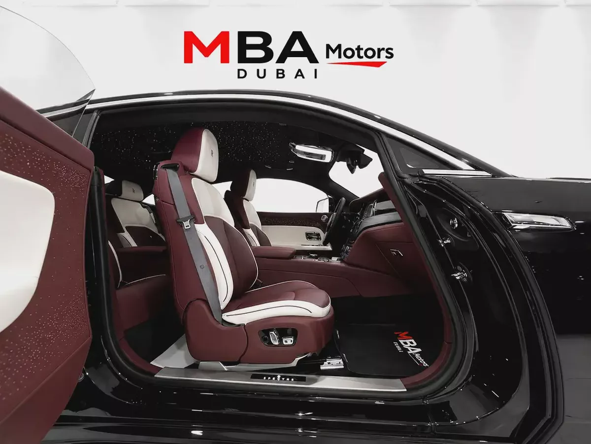 2025 Rolls Royce Spectre - GCC Specs - AGMC Warranty/Service-7-7