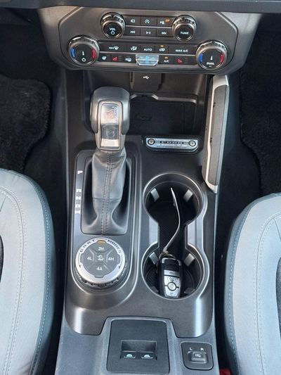 Ford Bronco BIG BEND Wildtrak 2.3L (4 Seater)-9