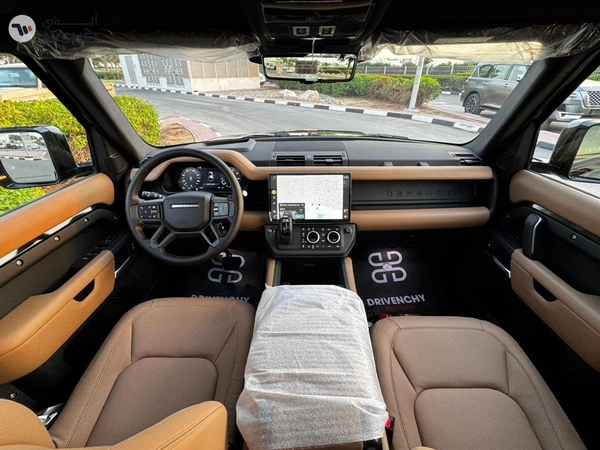 Land Rover Defender LAND ROVER DEFENDER HSE P400 X-DAYNAMIC GCC FULLY LOADED UNDER WARRANTY