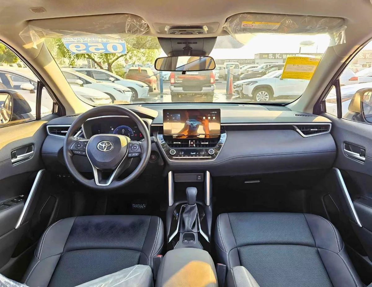 Toyota Frontlander LUXURY || 2.0L HYBRID V4 || RADAR / SUNROOF / DRIVER POWER SEATS (CODE#FRLX)-11-0