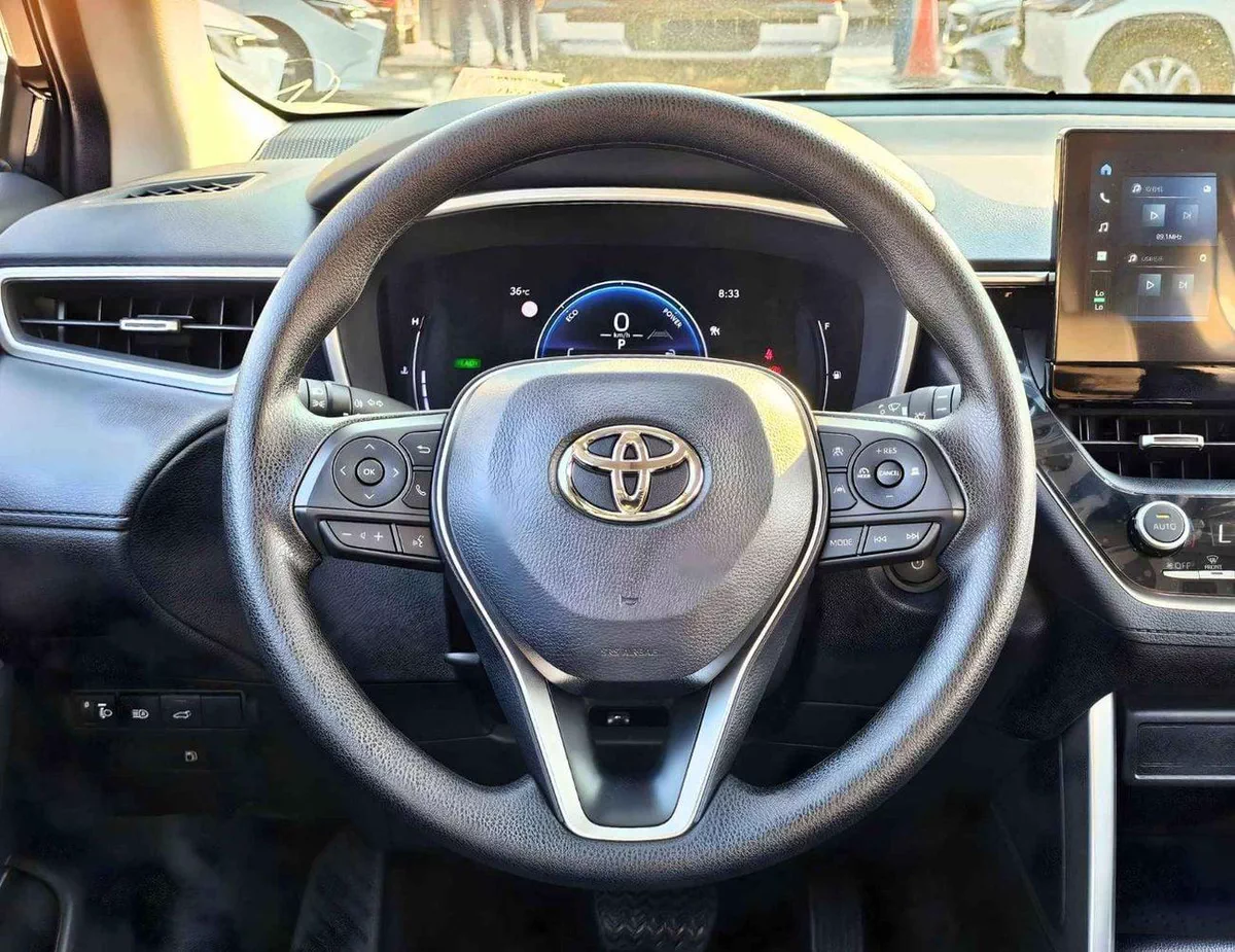 Toyota Frontlander LUXURY || 2.0L HYBRID V4 || RADAR / SUNROOF / DRIVER POWER SEATS (CODE#FRLX)-12-0