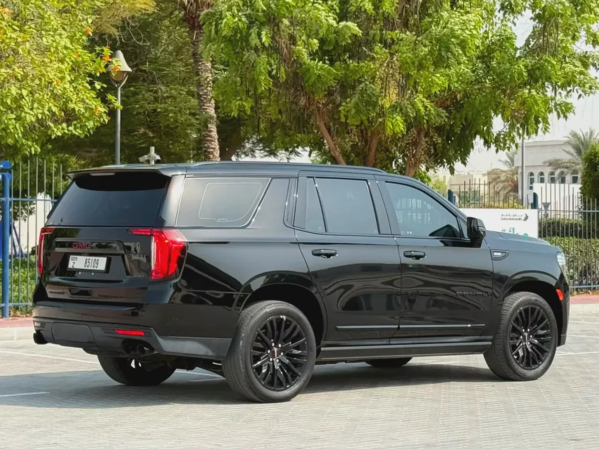 2023-GMC Yukon Denali-Full option-Black edition-Full Service History-Under Warranty-10-10