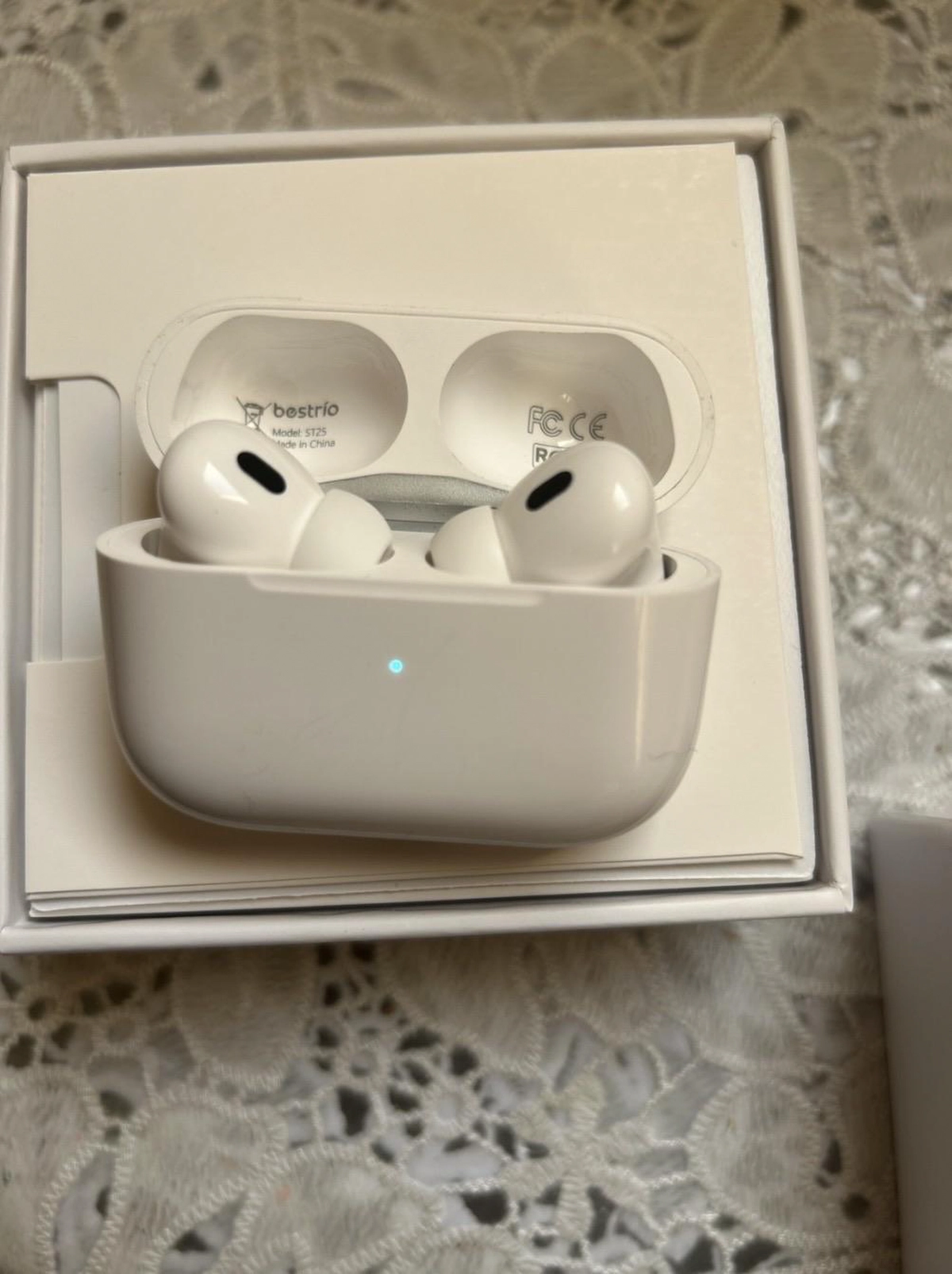 Bestrio ST29 Wireless Earbuds with Charging Case - White-2-2